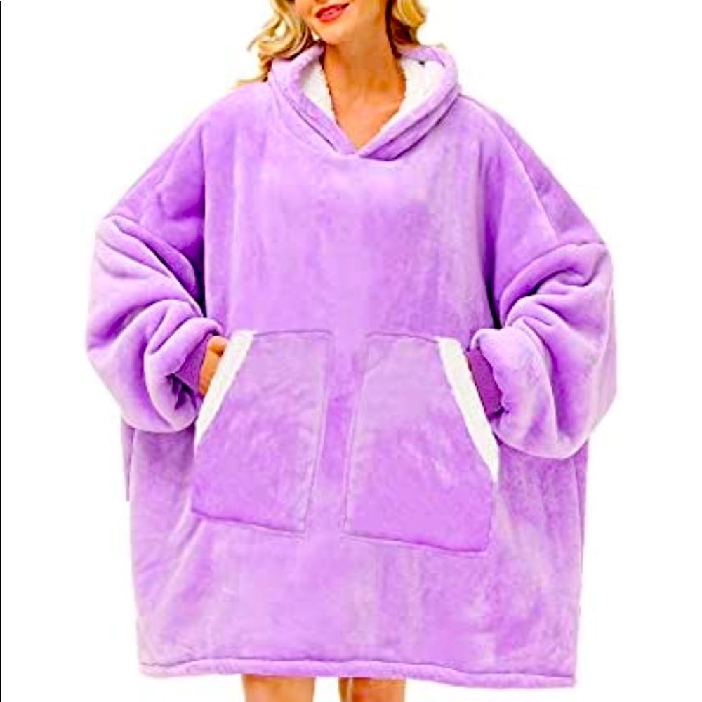 comfy hoodie blanket - purple
